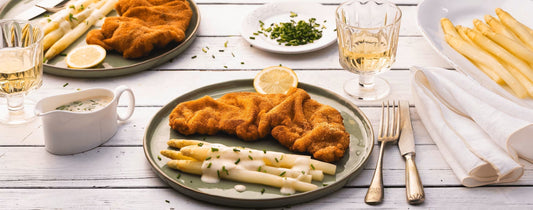 Wiener Schnitzel mit Spargel - Hollandaise